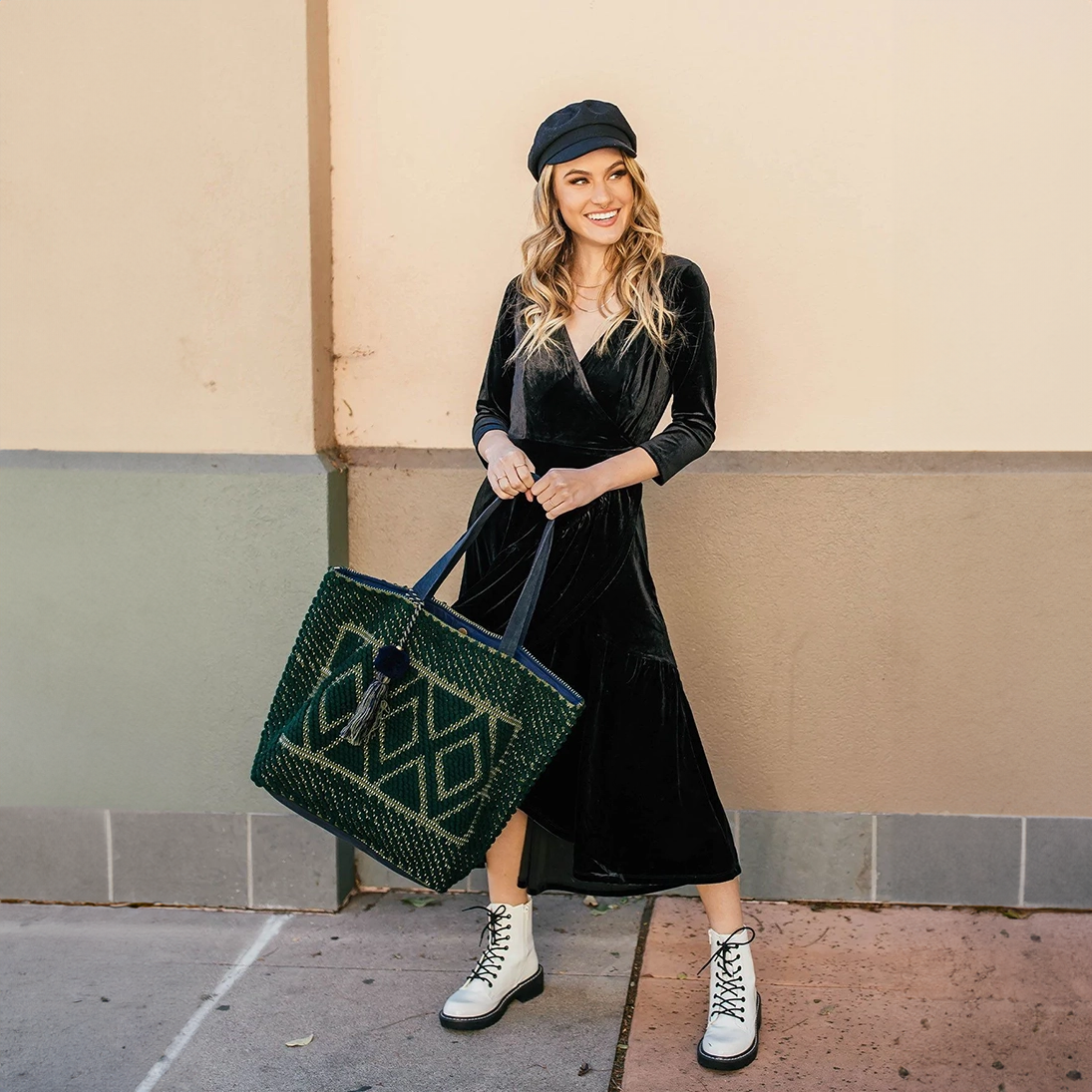 Diamond Pattern Picnic Tote